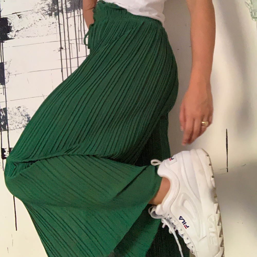 Flowy Green Pleated Drawstring Trousers!